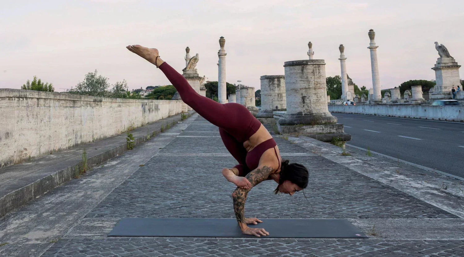 clotilde-pisapia-rocket-yoga