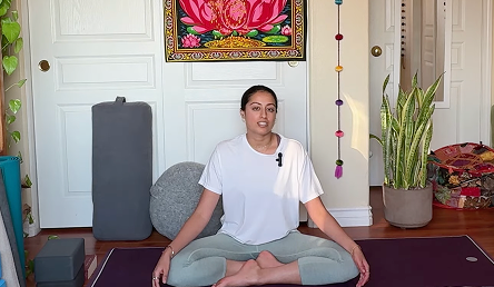 Gentle Vinyasa Yoga to Cultivate Presence