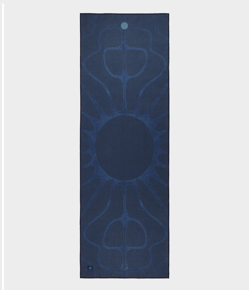 Manduka Yogitoes - Hot Yoga Towel with Superior Grip when sweating