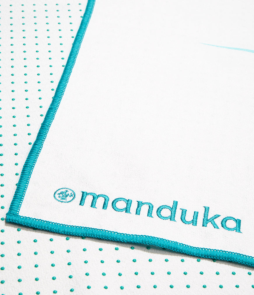 Manduka Yogitoes - Hot Yoga Towel with Superior Grip when sweating