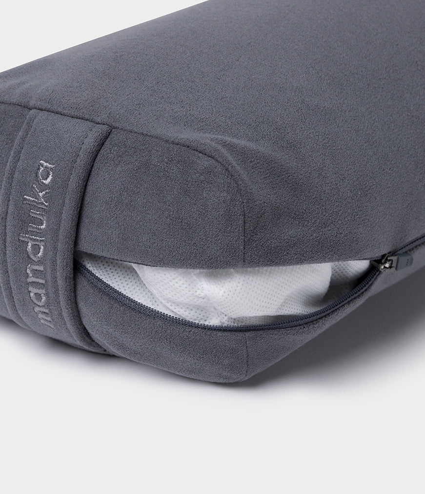 MANDUKA enlight レキュタンギュラ- ボルスター／ディープシー Lean Bolster - enlight™ | Manduka