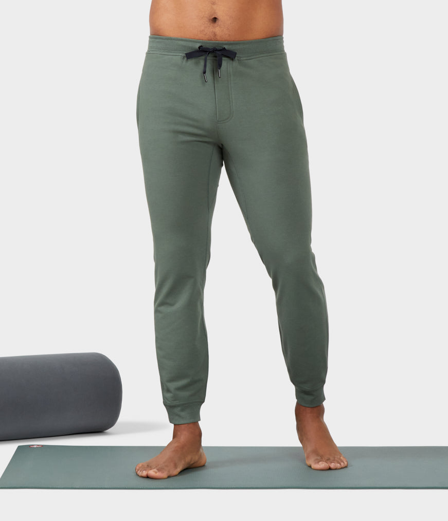 CRZ YOGA Men's Train Relaxed Fit Quick Dry Workout Pants 30''